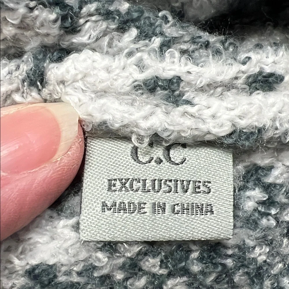 Leopard Print Woman’s Beanie and Scarf Set by CC